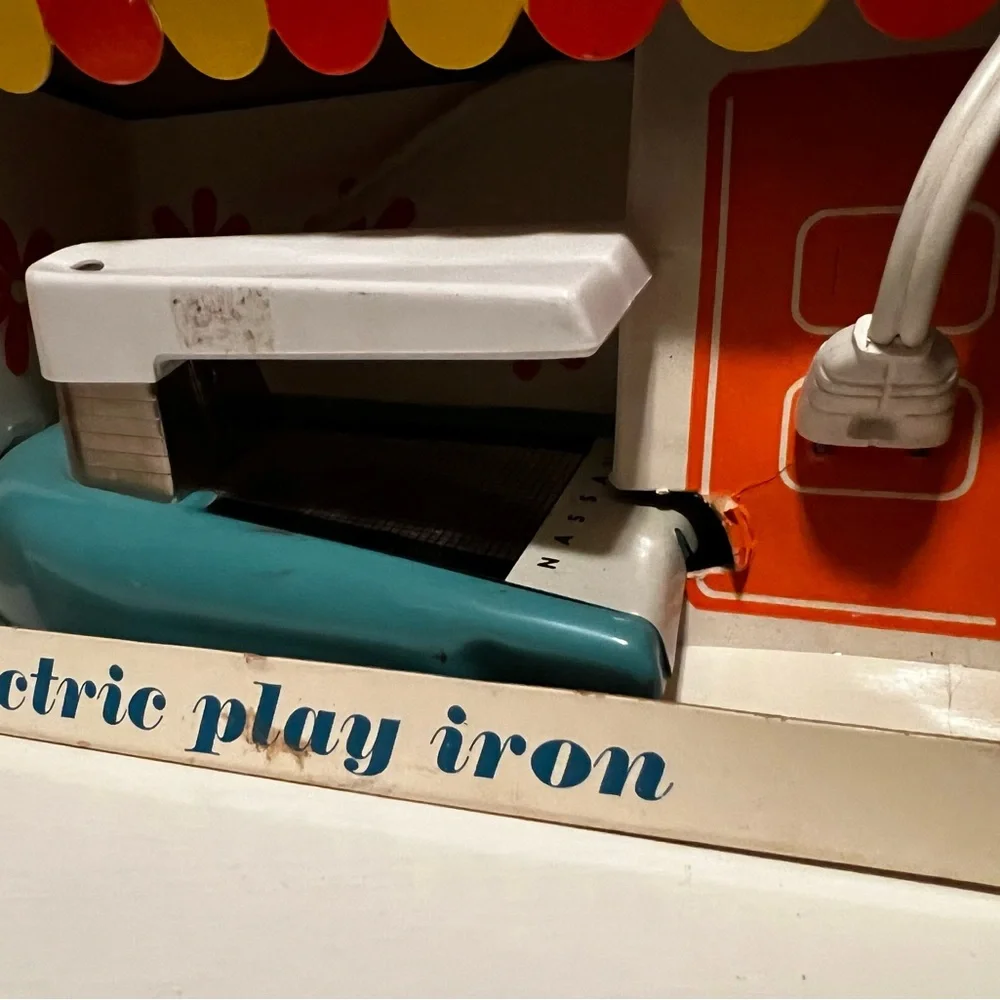 Rare New in the Box Vintage Kids Electric Play Iron Toy - Blue and White - Picture 2 of 9